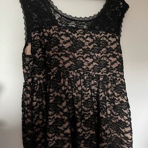 Torrid black and nude lace tank top